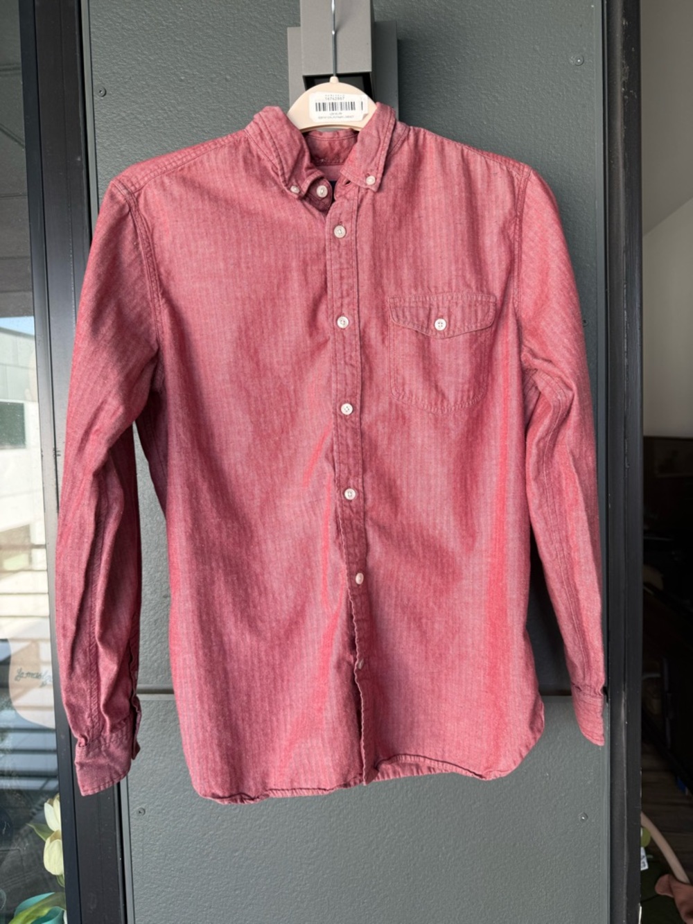 GAP Men's Red Button-Down Cotton Long-Sleeve Shirt